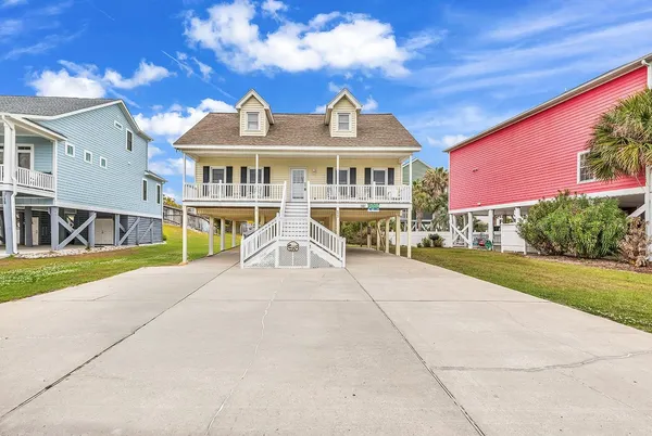 $685,000 | 122 Seabreeze Drive, Murrells Inlet, SC 29576