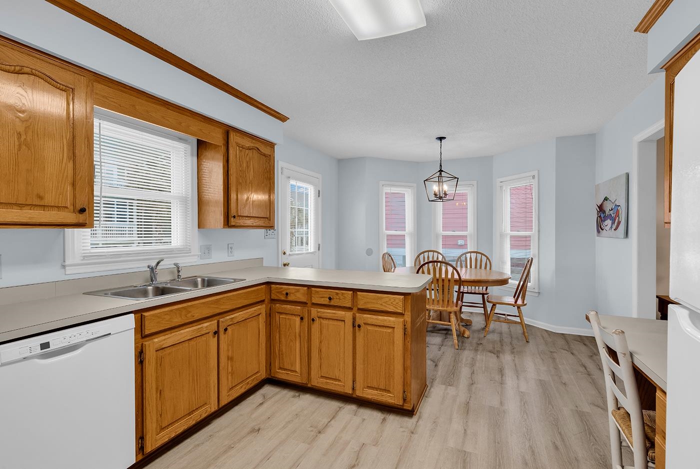 122 Seabreeze Drive Murrells Inlet, SC 29576 - Photo 7 of 54