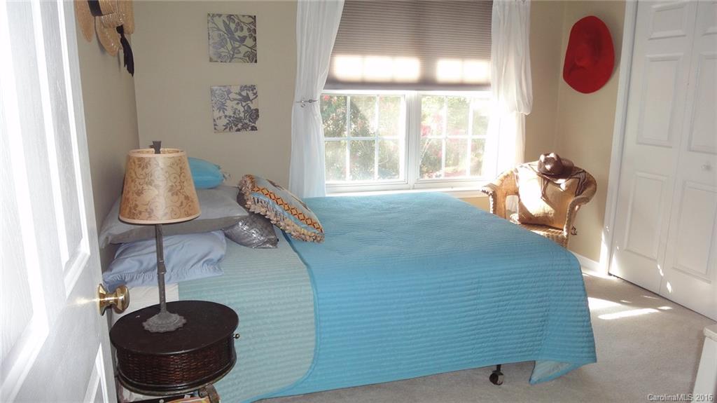 7234 Swans Run Road Charlotte, NC 28226 - Photo 12 of 17 Gallery Image 12
