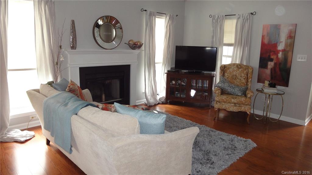7234 Swans Run Road Charlotte, NC 28226 - Photo 3 of 17 Gallery Image 3