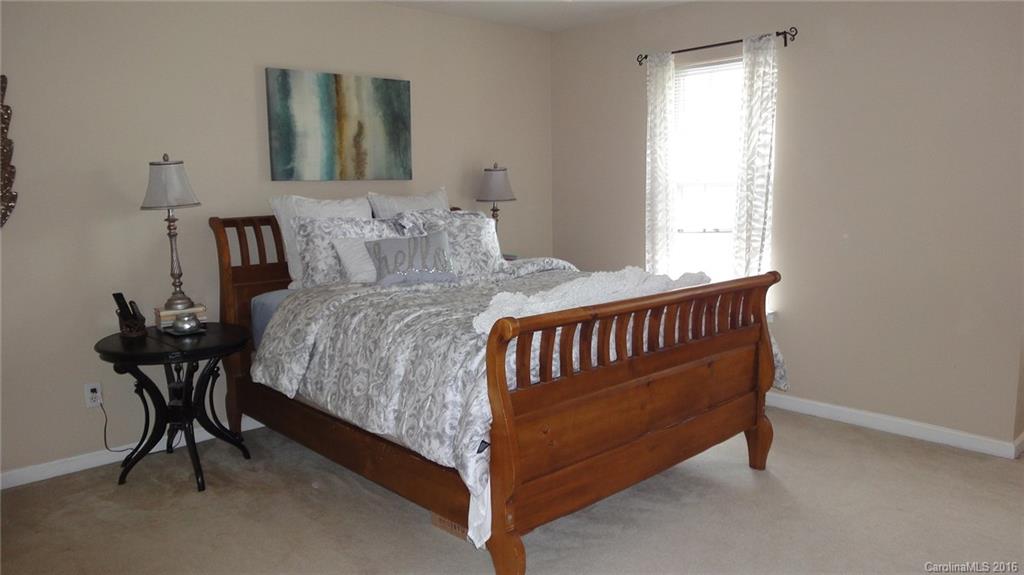 7234 Swans Run Road Charlotte, NC 28226 - Photo 8 of 17 Gallery Image 8