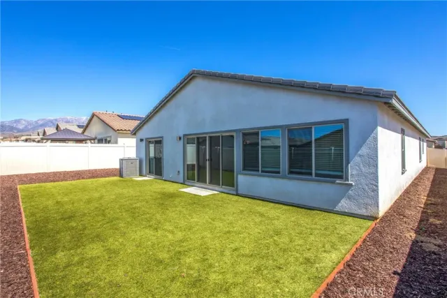 $499,000 | 1567 Park Haven Drive, Rialto, CA 92376