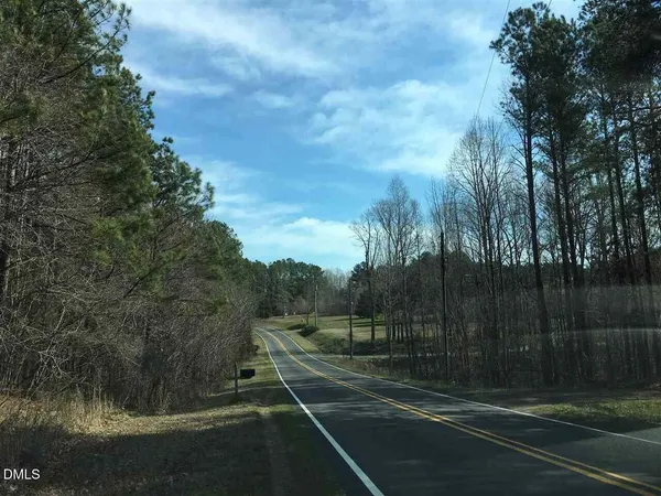 a view of a tennis court