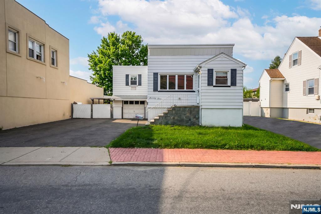 79 Moonachie Road Moonachie, NJ 07074 - Photo 2 of 25 Gallery Image 2