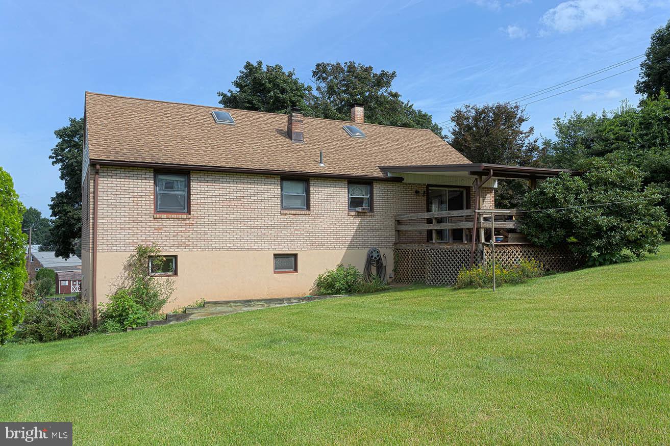 818 Rhodora Avenue Reading, PA 19605 - Photo 30 of 33