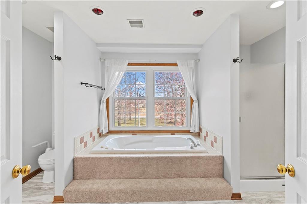 1330 North Lake City Valley Road Buckner, MO 64016 - Photo 20 of 46