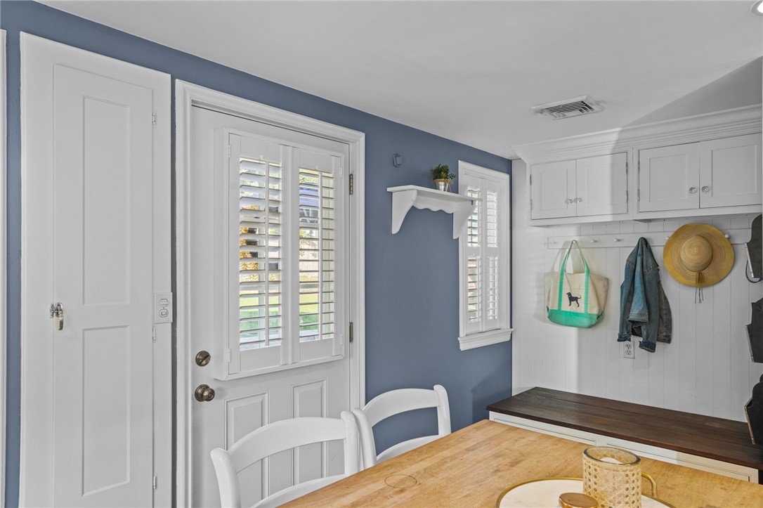 25 Ledge Road East Greenwich, RI 02818 - Photo 18 of 50 Gallery Image 18