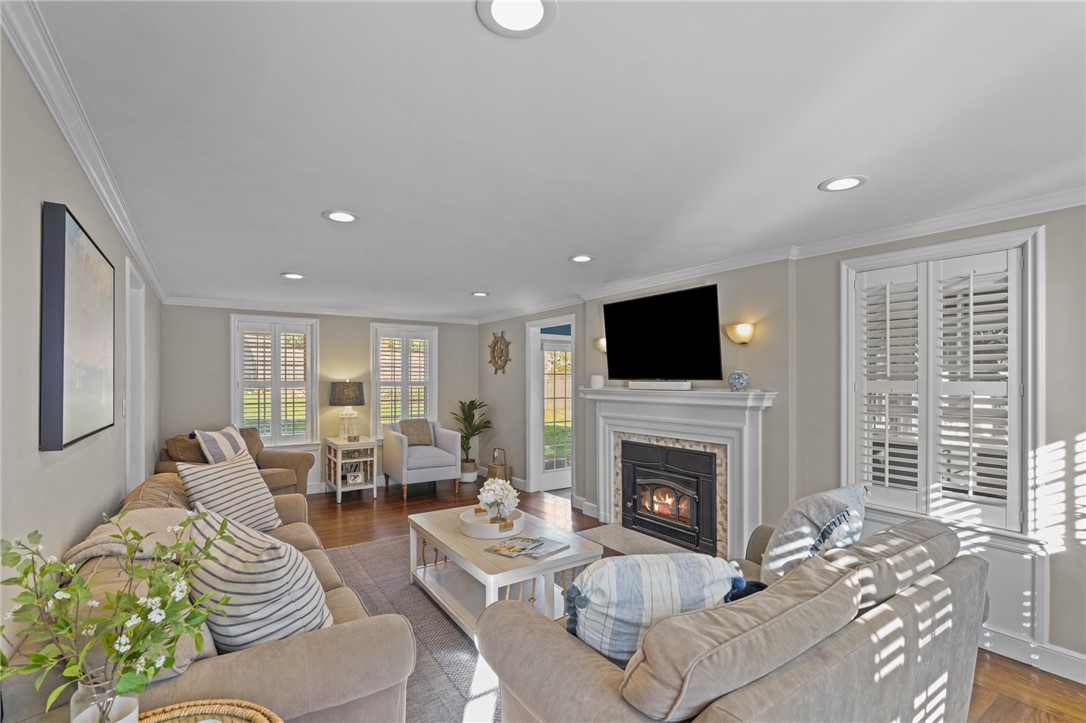 25 Ledge Road East Greenwich, RI 02818 - Photo 9 of 50 Gallery Image 9