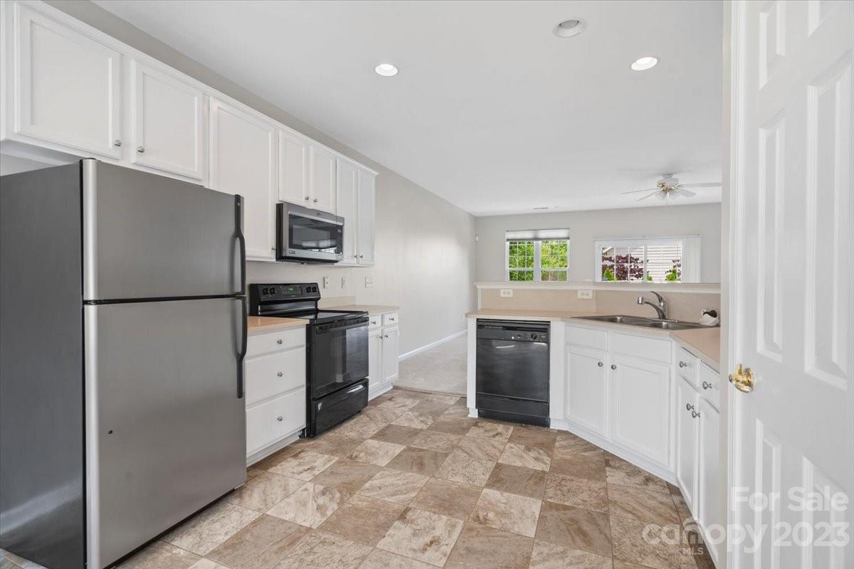 999 Platinum Drive Fort Mill, SC 29708 - Photo 5 of 16 Gallery Image 5