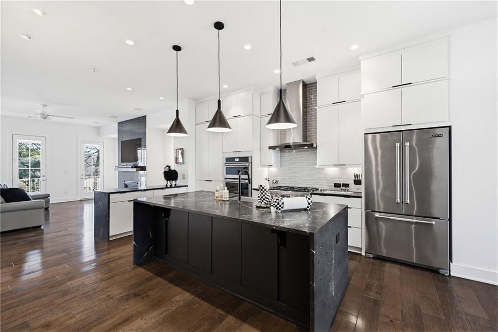 3573 Parkside Way Brookhaven, GA 30319 - Photo 5 of 27