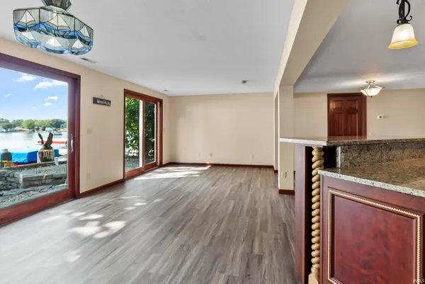 $720,000 | 7 Ems D7A Lane, Syracuse, IN 46567