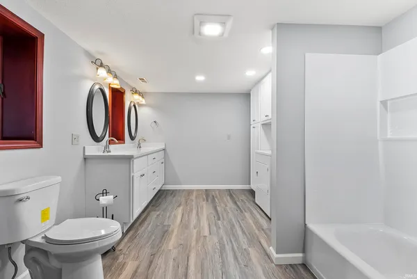$720,000 | 7 Ems D7A Lane, Syracuse, IN 46567