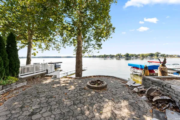 $720,000 | 7 Ems D7A Lane, Syracuse, IN 46567