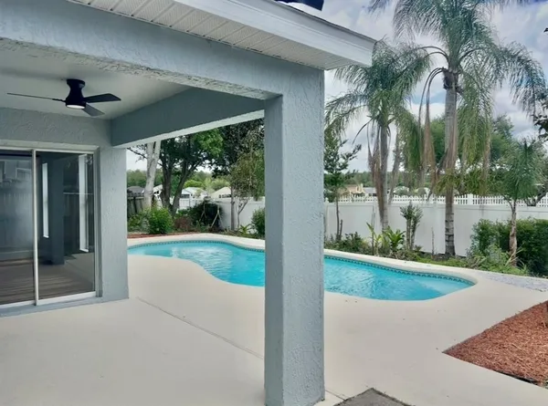 $425,000 | 154 Woodbury Pines Circle, Orlando, FL 32828