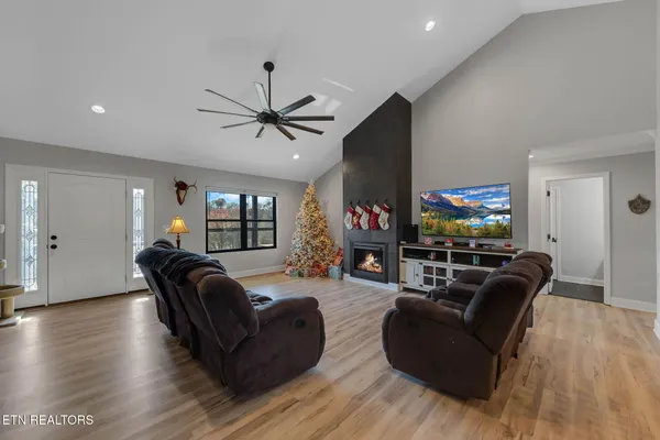 $614,999 | 1227 Holston Shores Drive, Rutledge, TN 37861