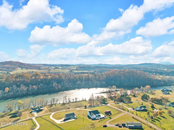 $614,999 | 1227 Holston Shores Drive, Rutledge, TN 37861