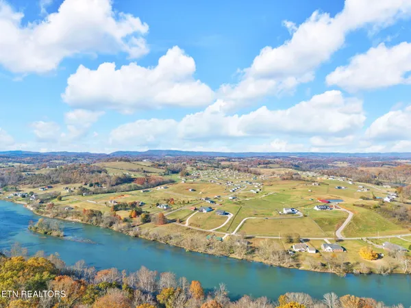 $614,999 | 1227 Holston Shores Drive, Rutledge, TN 37861