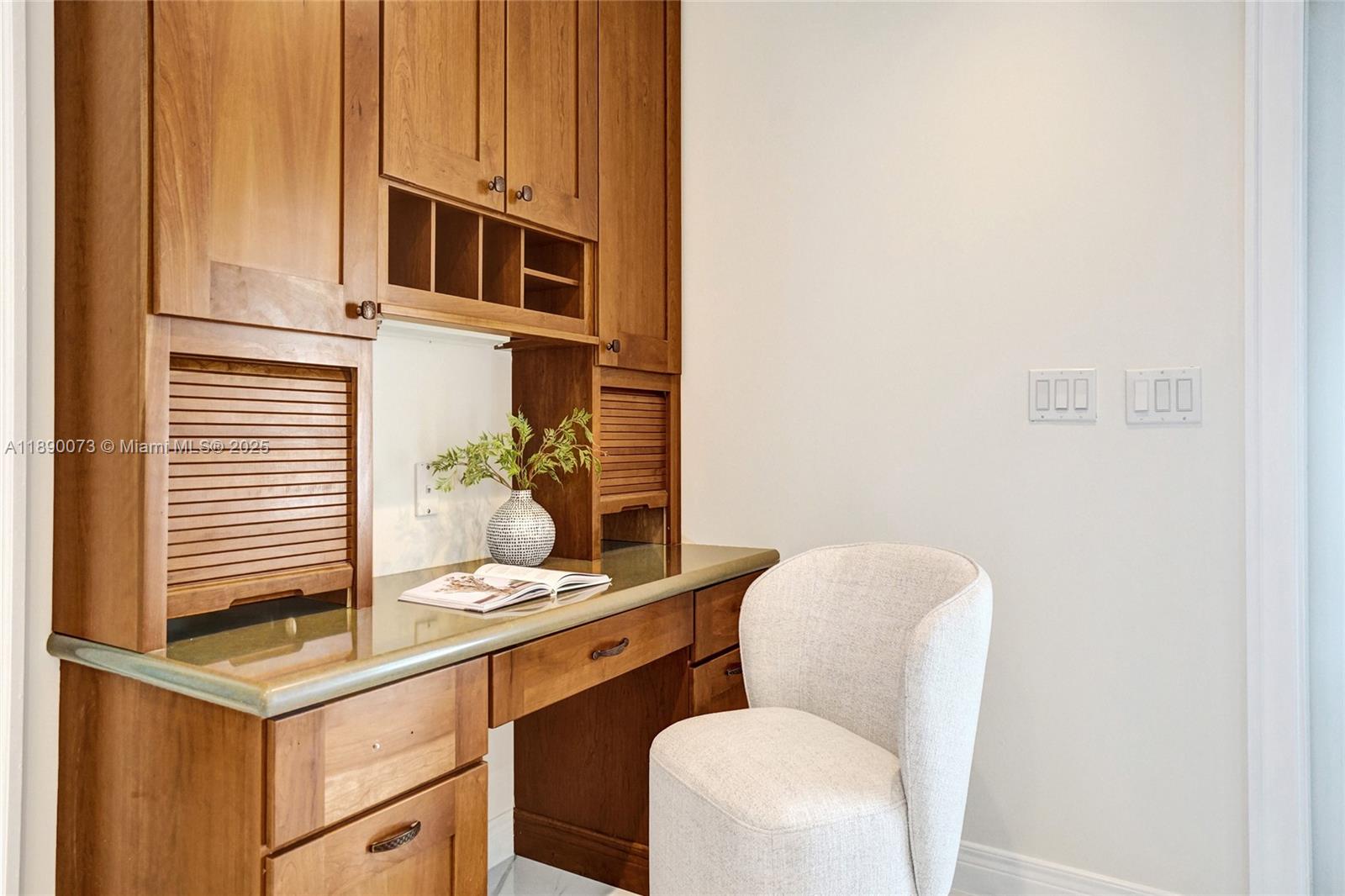 300 North 53 Avenue Hollywood, FL 33021 - Photo 29 of 77 a bathroom with a toilet sink and mirror