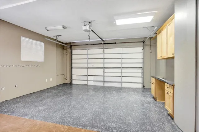 $999,999 | 300 North 53 Avenue, Hollywood, FL 33021