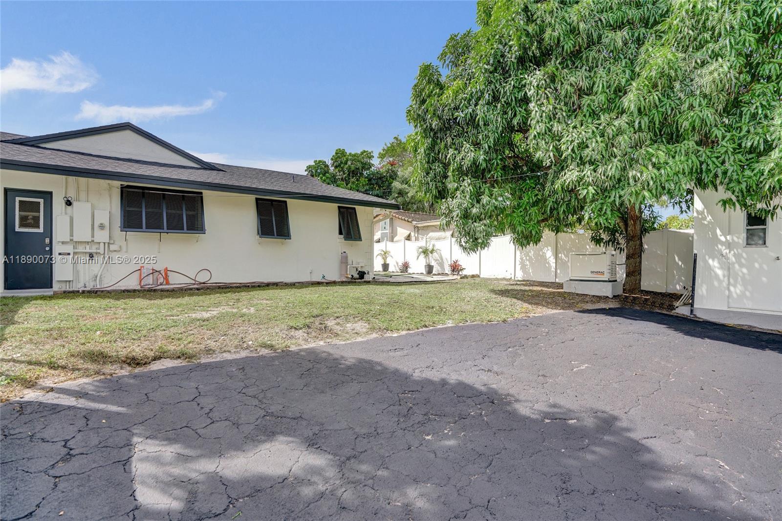 300 North 53 Avenue Hollywood, FL 33021 - Photo 64 of 77 a view of a house with backyard and garden