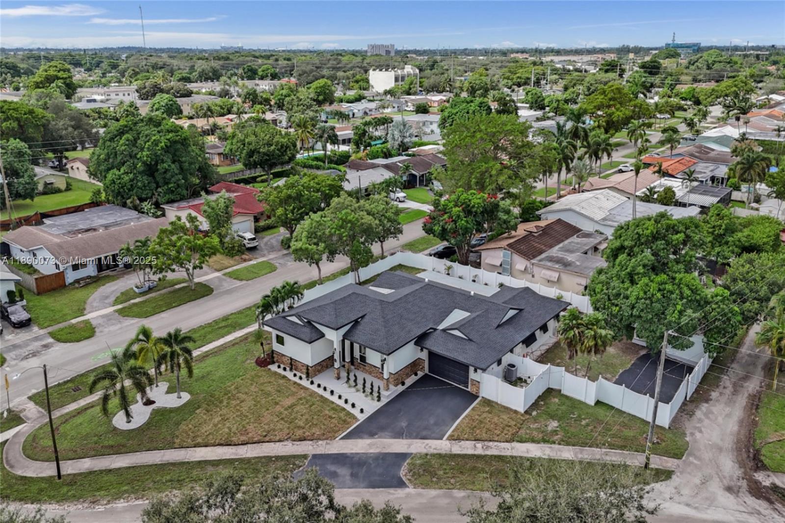 300 North 53 Avenue Hollywood, FL 33021 - Photo 72 of 77 an aerial view of a house with a yard