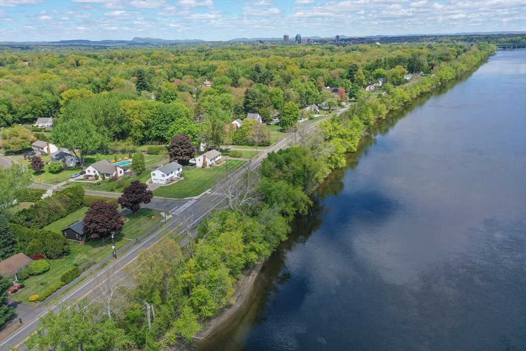 629 River Road Agawam, MA 01001 - Photo 34 of 36