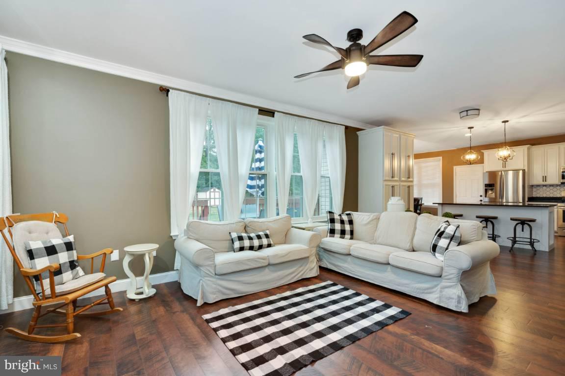 10657 Ashford Circle Waldorf, MD 20603 - Photo 12 of 44 Family room looking into kitchen