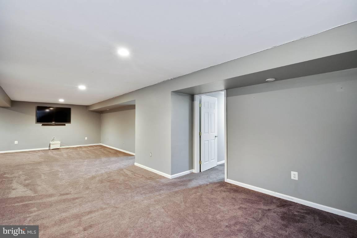 10657 Ashford Circle Waldorf, MD 20603 - Photo 30 of 44 Great room in basement