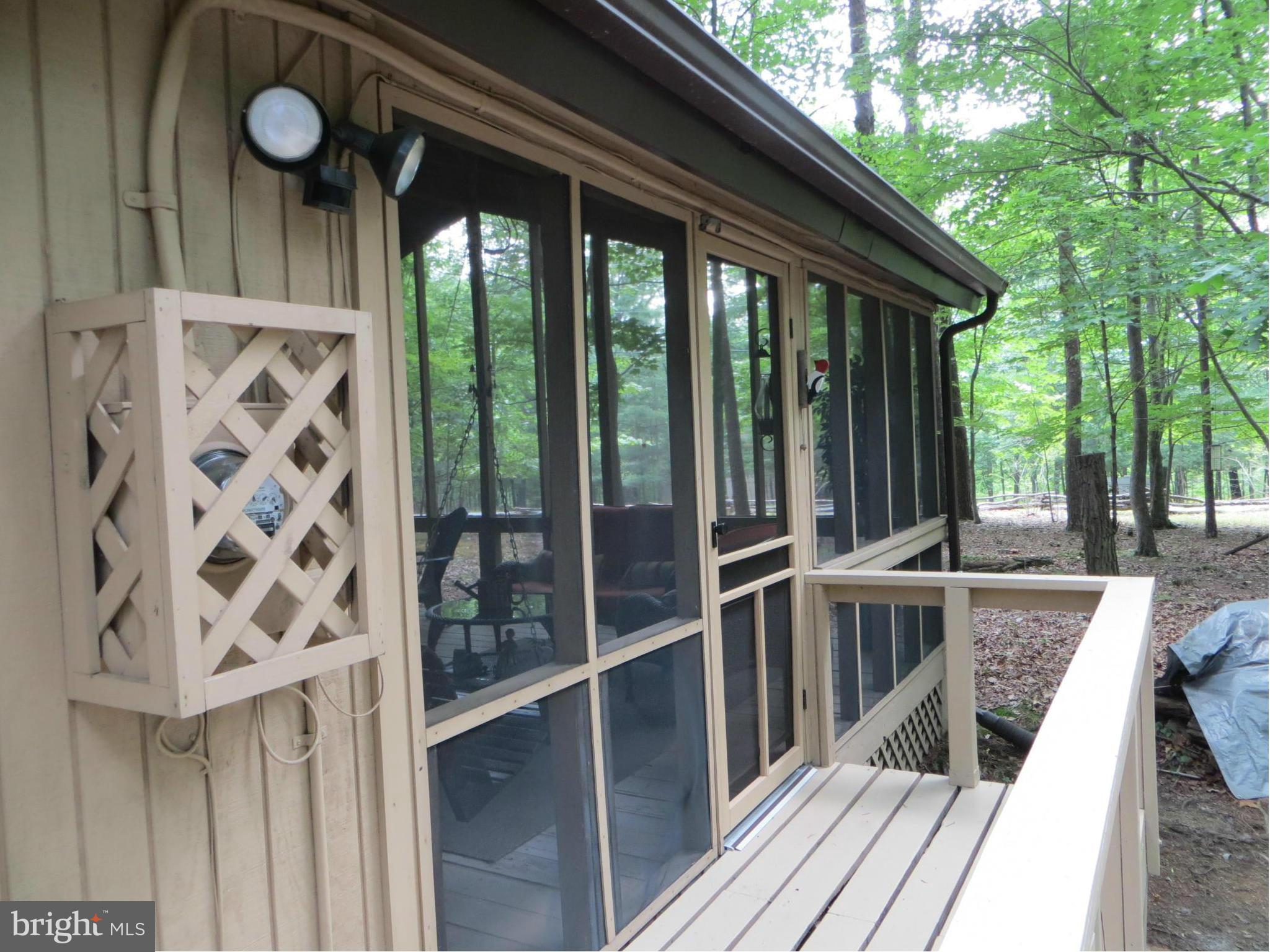101 Animikean Ridge Hedgesville, WV 25427 - Photo 8 of 23 Exterior (Front)