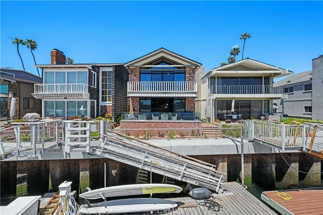 a view of house with outdoor space