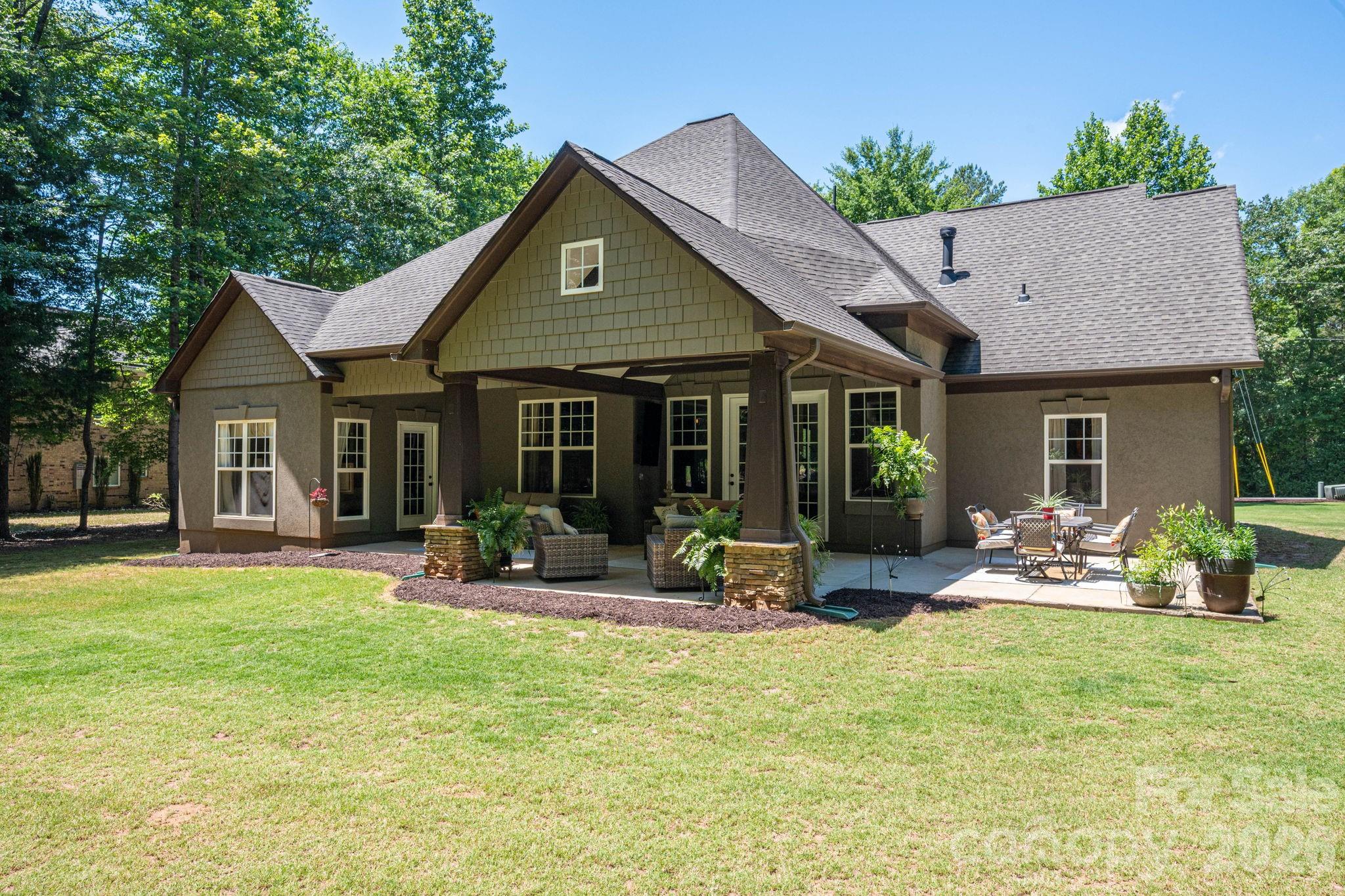 489 Evergreen Road Lake Wylie, SC 29710 - Photo 36 of 47