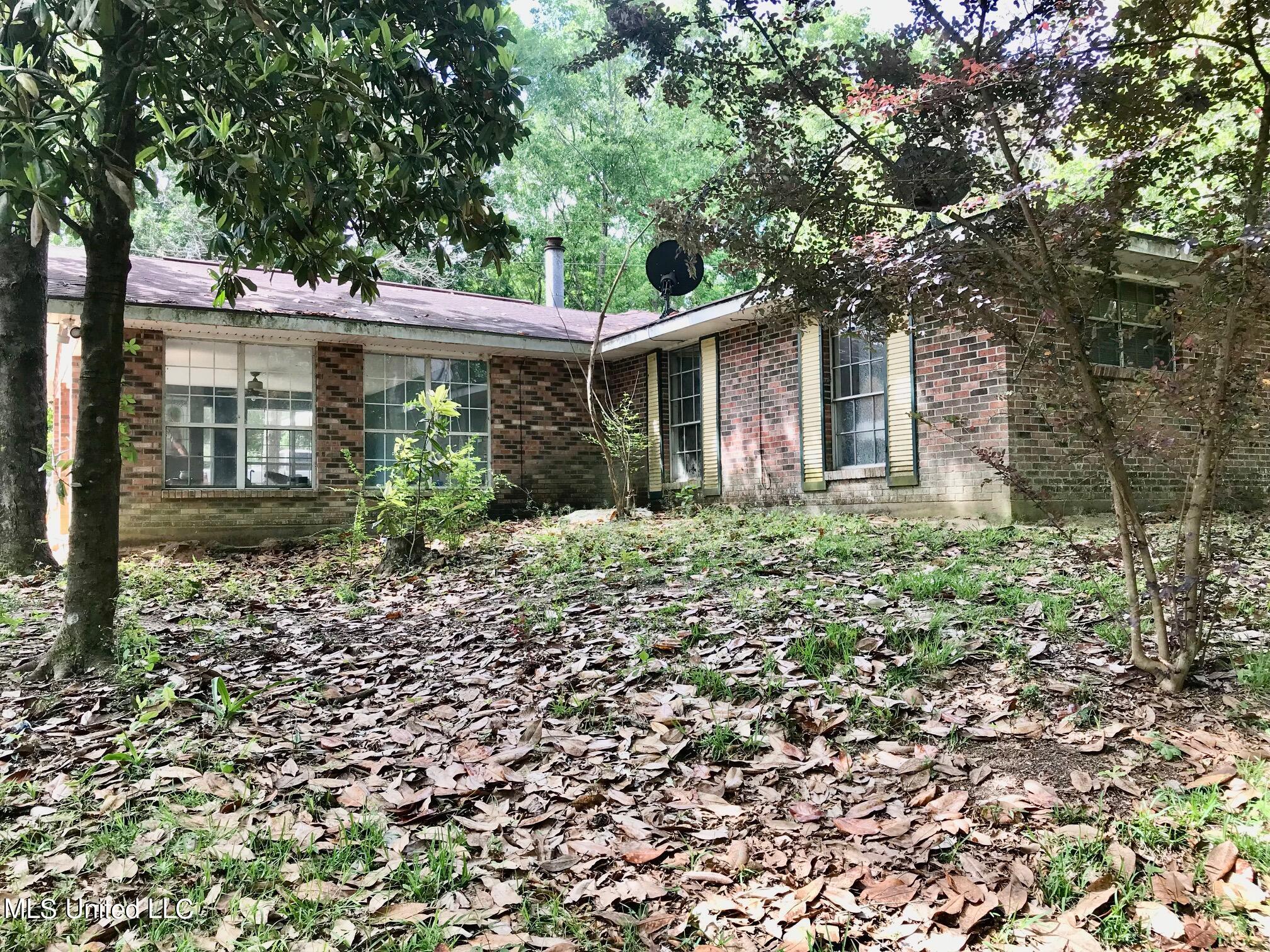 28045 Leetown Road Picayune, MS 39466 - Photo 3 of 17 leetown side