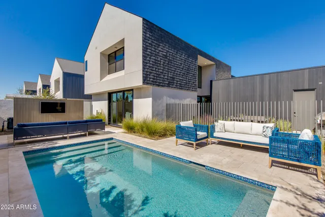 $7,000 | 1333 East Pomelo Grove Lane, Phoenix, AZ 85014