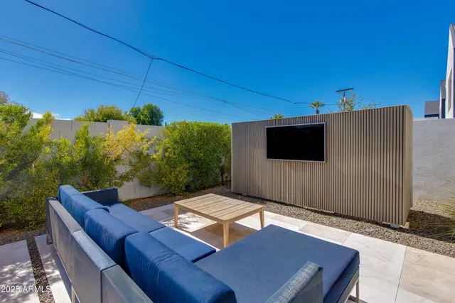 $7,000 | 1333 East Pomelo Grove Lane, Phoenix, AZ 85014