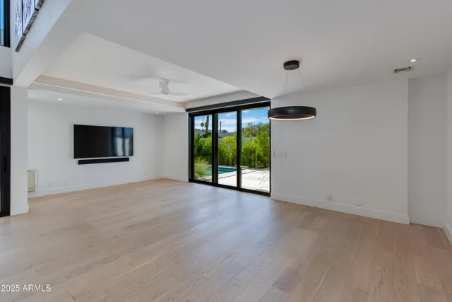 $7,000 | 1333 East Pomelo Grove Lane, Phoenix, AZ 85014