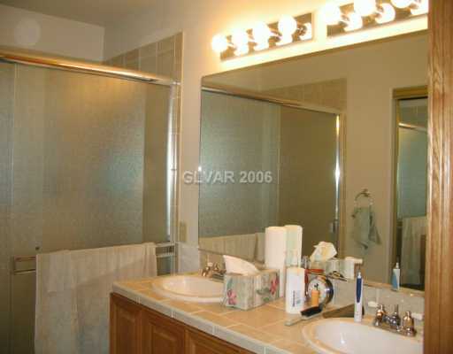 260 Westwind Road Henderson, NV 89074 - Photo 6 of 6 Master Bath/Spa.
