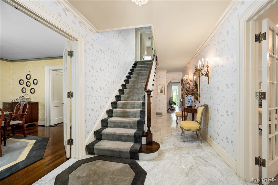 88 Middlesex Road Buffalo, NY 14216 - Photo 6 of 50