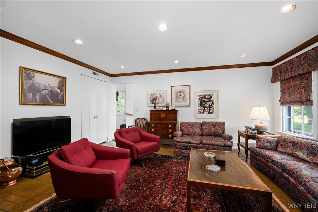 88 Middlesex Road Buffalo, NY 14216 - Photo 10 of 50