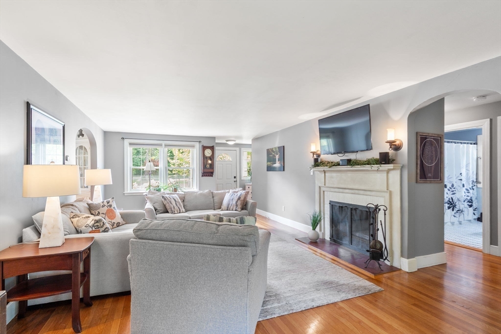 15 Juniper Road Andover, MA 01810 - Photo 10 of 22