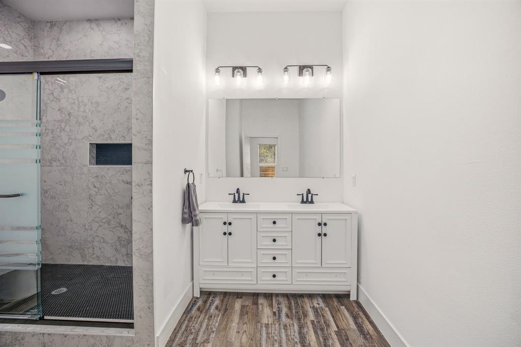 3613 Durango Trail Granbury, TX 76048 - Photo 19 of 23