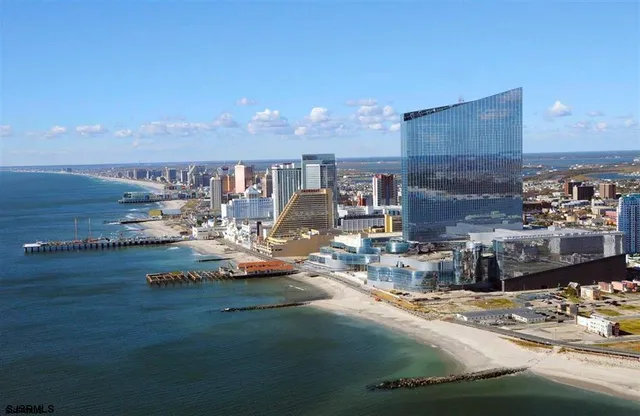 $2,870 | 147 Dunlin Lane, Unit 147, Pleasantville, NJ 08232