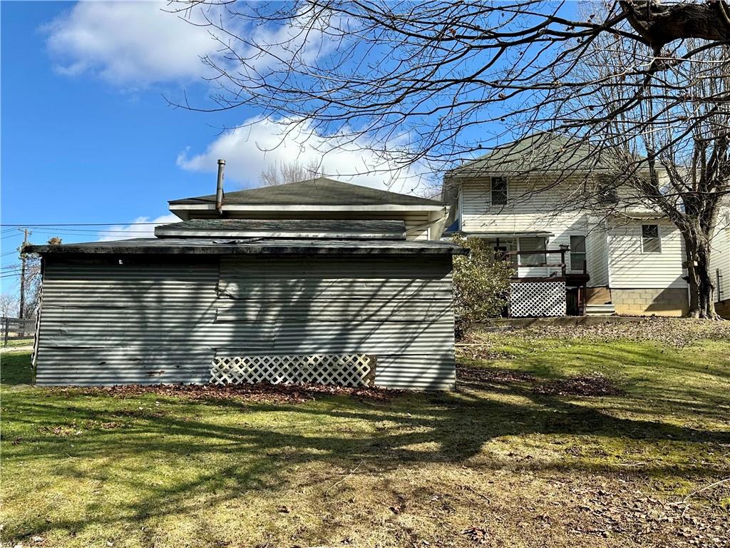 145 Rolling Meadows Road Waynesburg, PA 15370 - Photo 7 of 37 Gallery Image 7