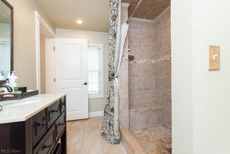29465 White Road Wickliffe, OH 44092 - Photo 16 of 34 Gallery Image 16
