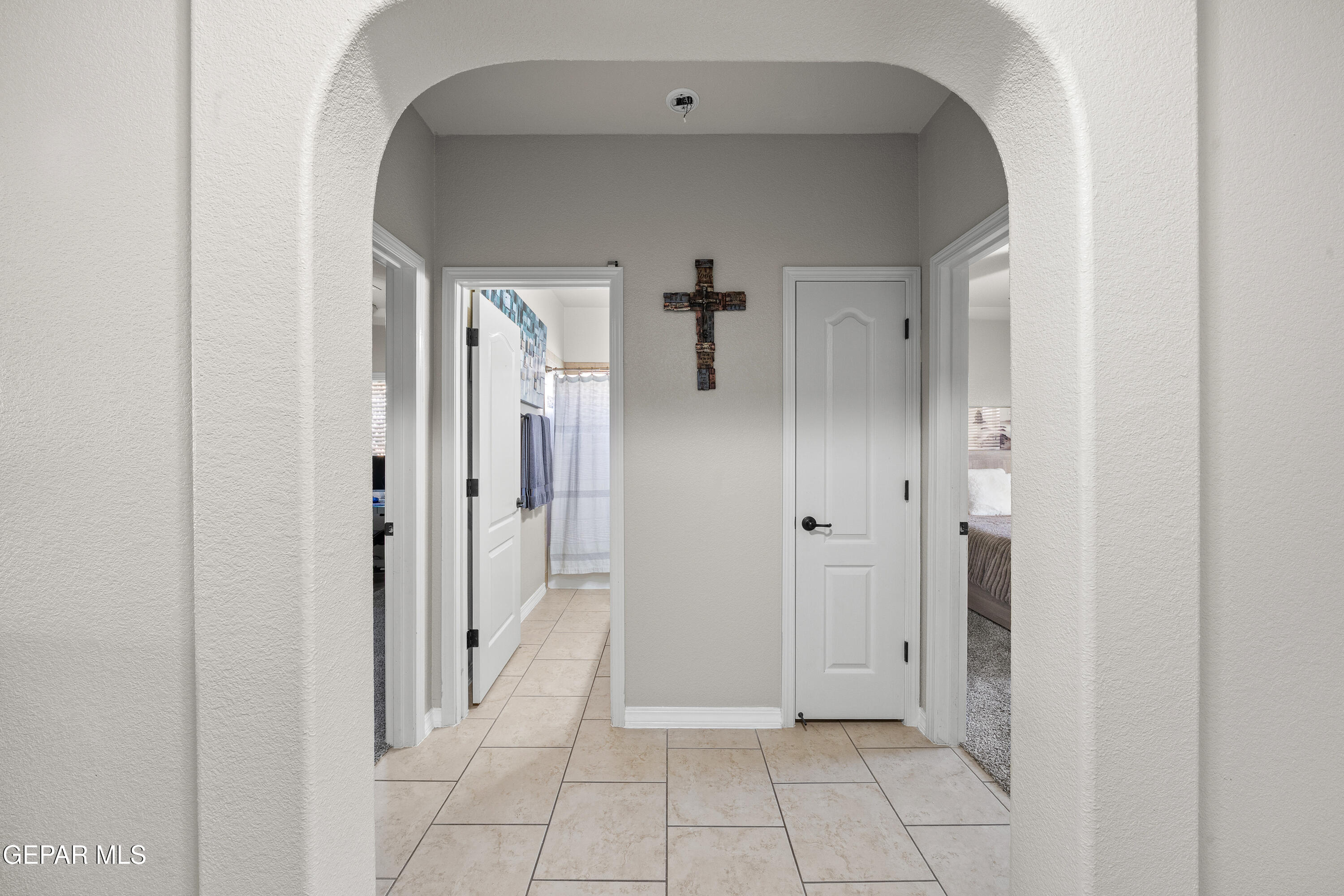 7755 Enchanted Path Drive El Paso, TX 79911 - Photo 18 of 34 a view of a hallway