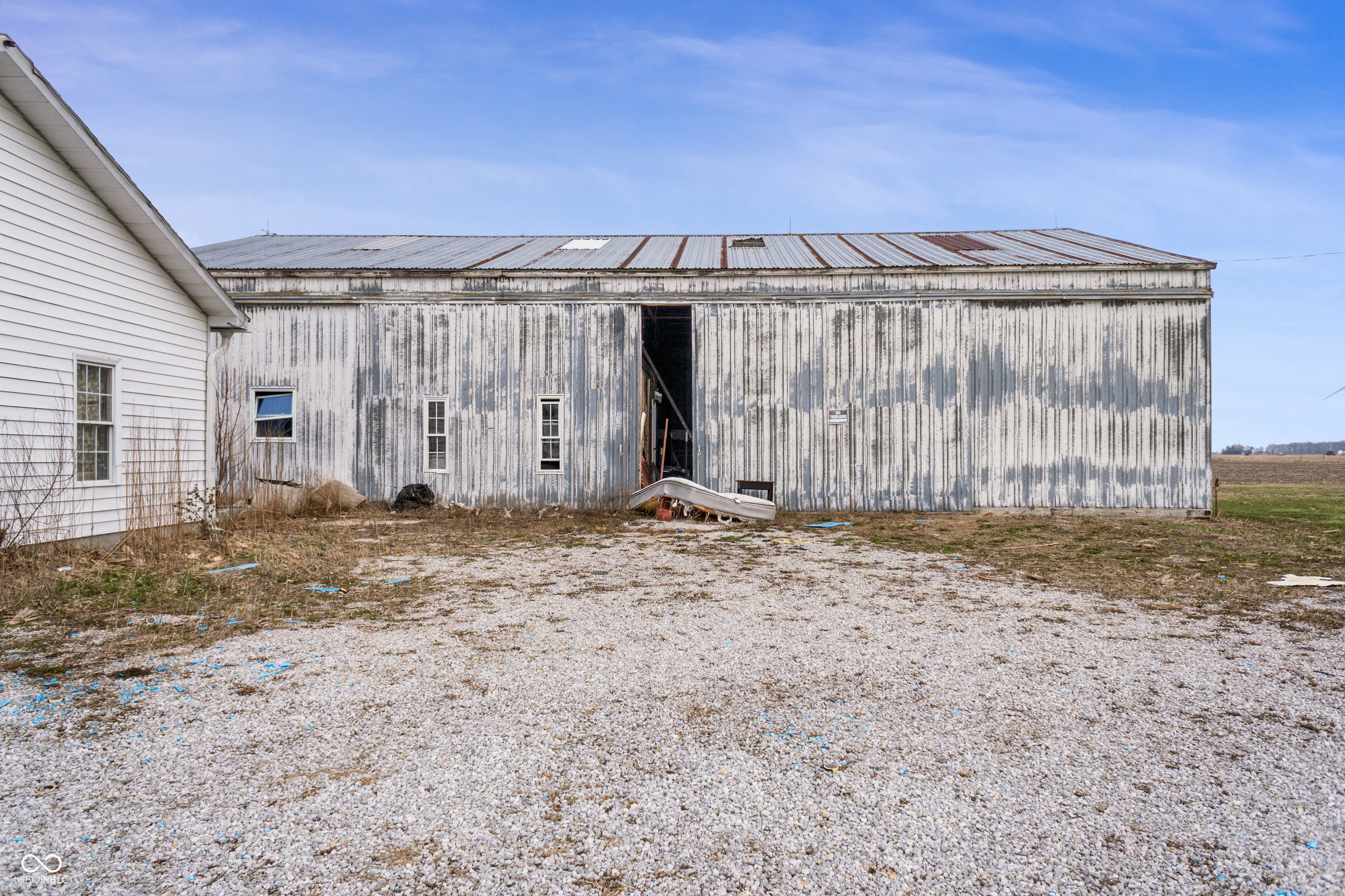 4682 East Division Road Windfall, IN 46076 - Photo 3 of 12