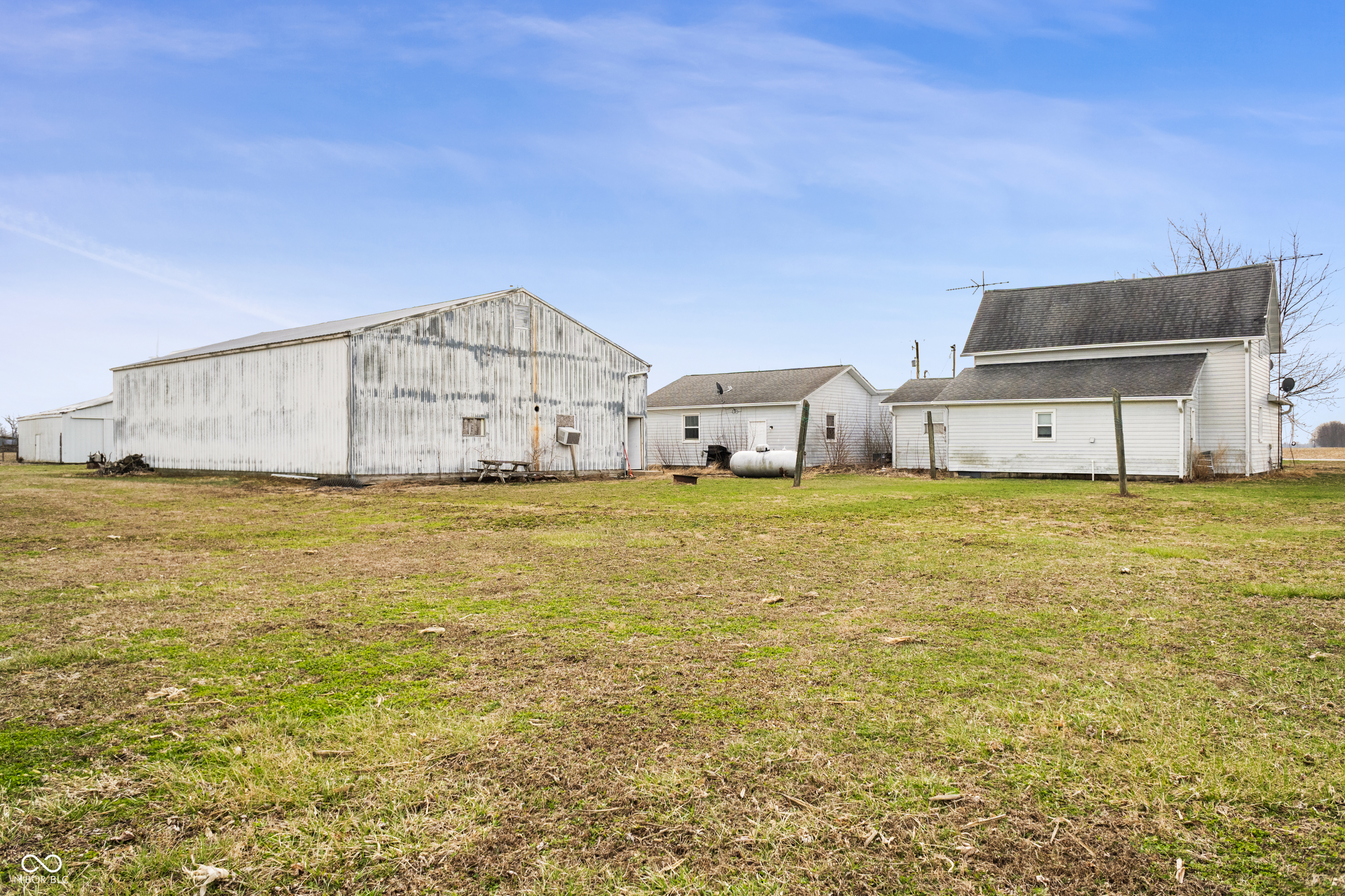 4682 East Division Road Windfall, IN 46076 - Photo 5 of 12