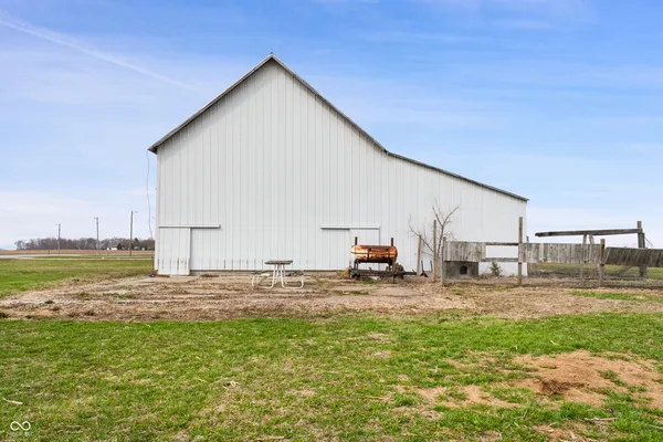 $219,900 | 4682 East Division Road, Windfall, IN 46076