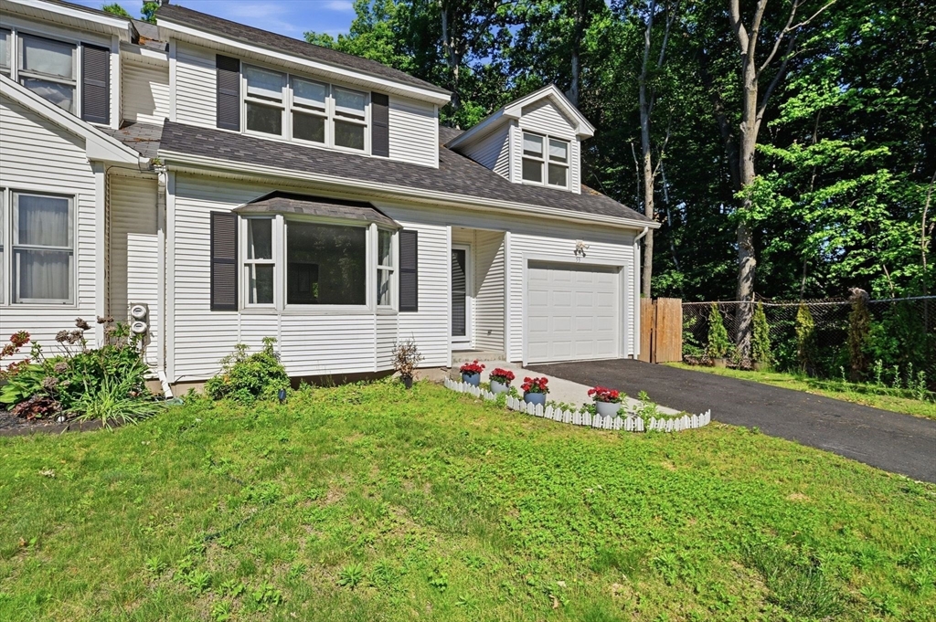 53 Luden Street Springfield, MA 01118 - Photo 2 of 39