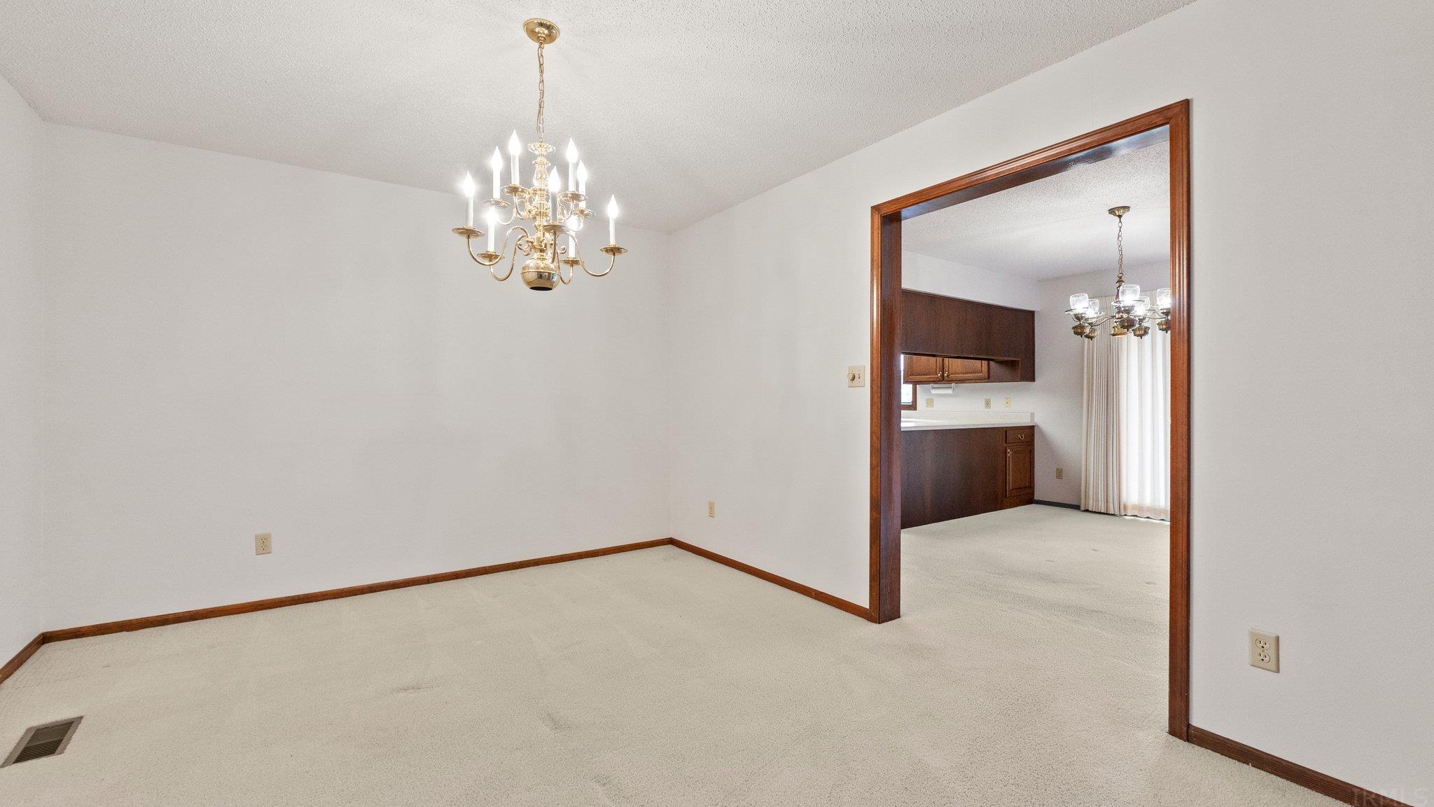 4612 Crystal Ridge Cove Fort Wayne, IN 46835 - Photo 13 of 36 Gallery Image 13