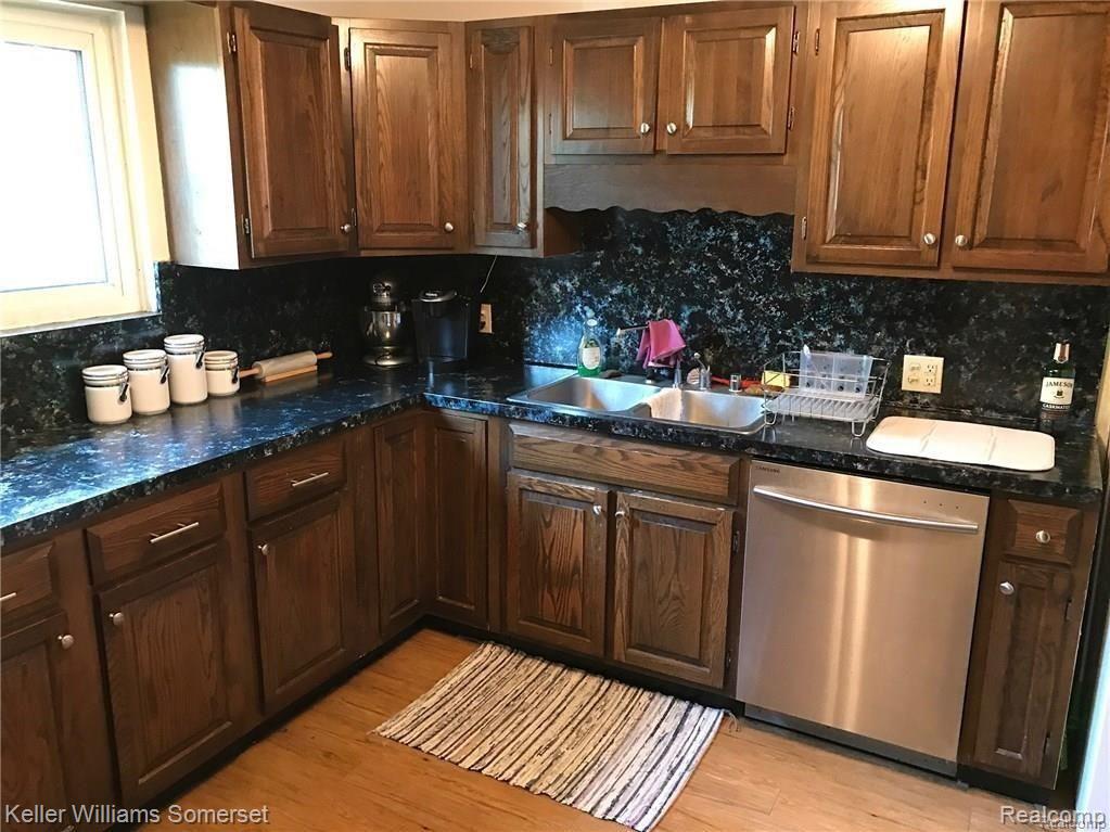 712 Neff Road Grosse Pointe, MI 48230 - Photo 6 of 11